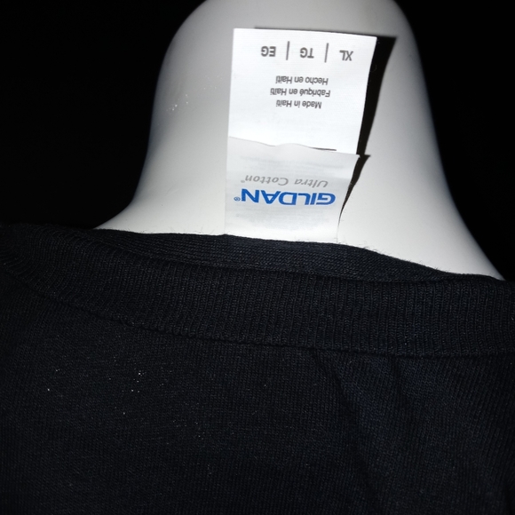 πBelieve In Santa Pawsπ Women's Printed T-Shirt - Picture 6 of 6